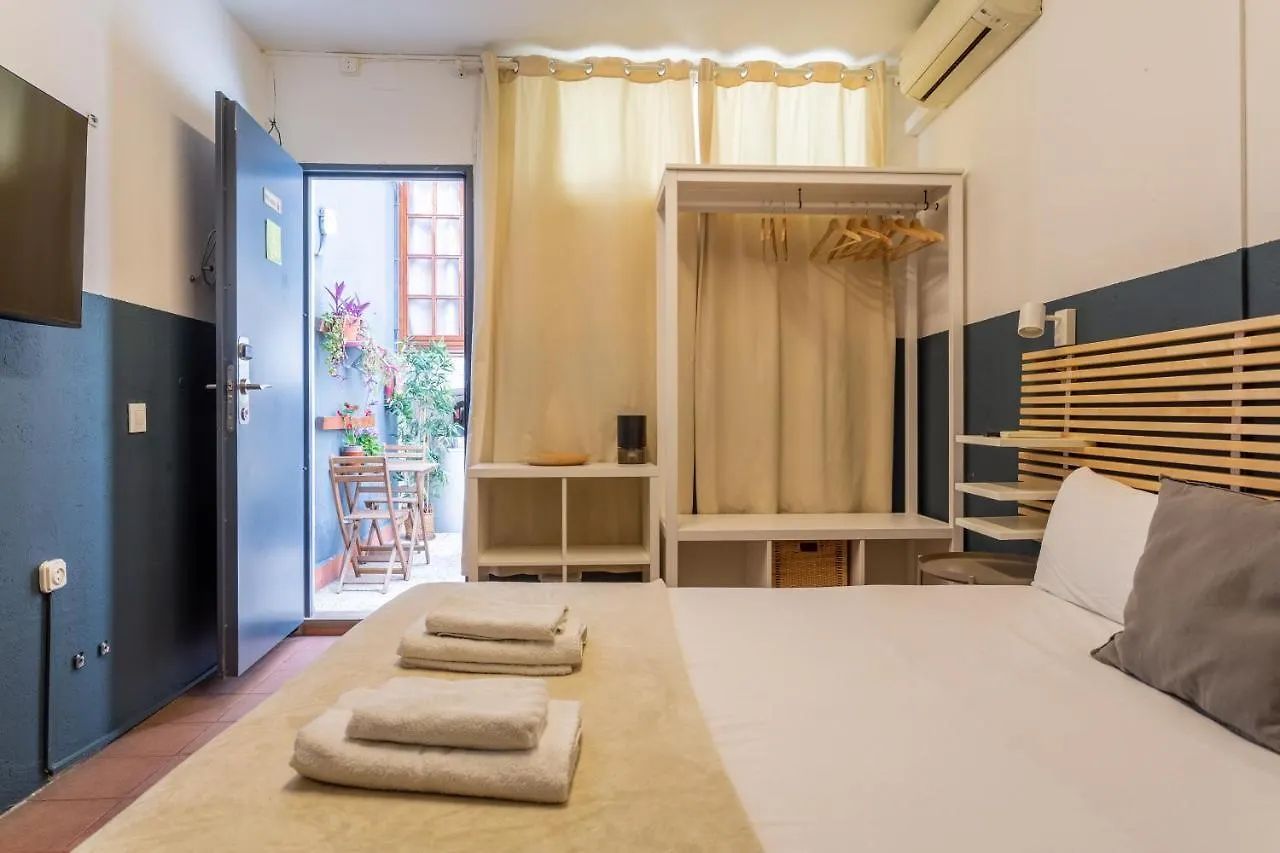 Mambo Tango Hostel Barcelona